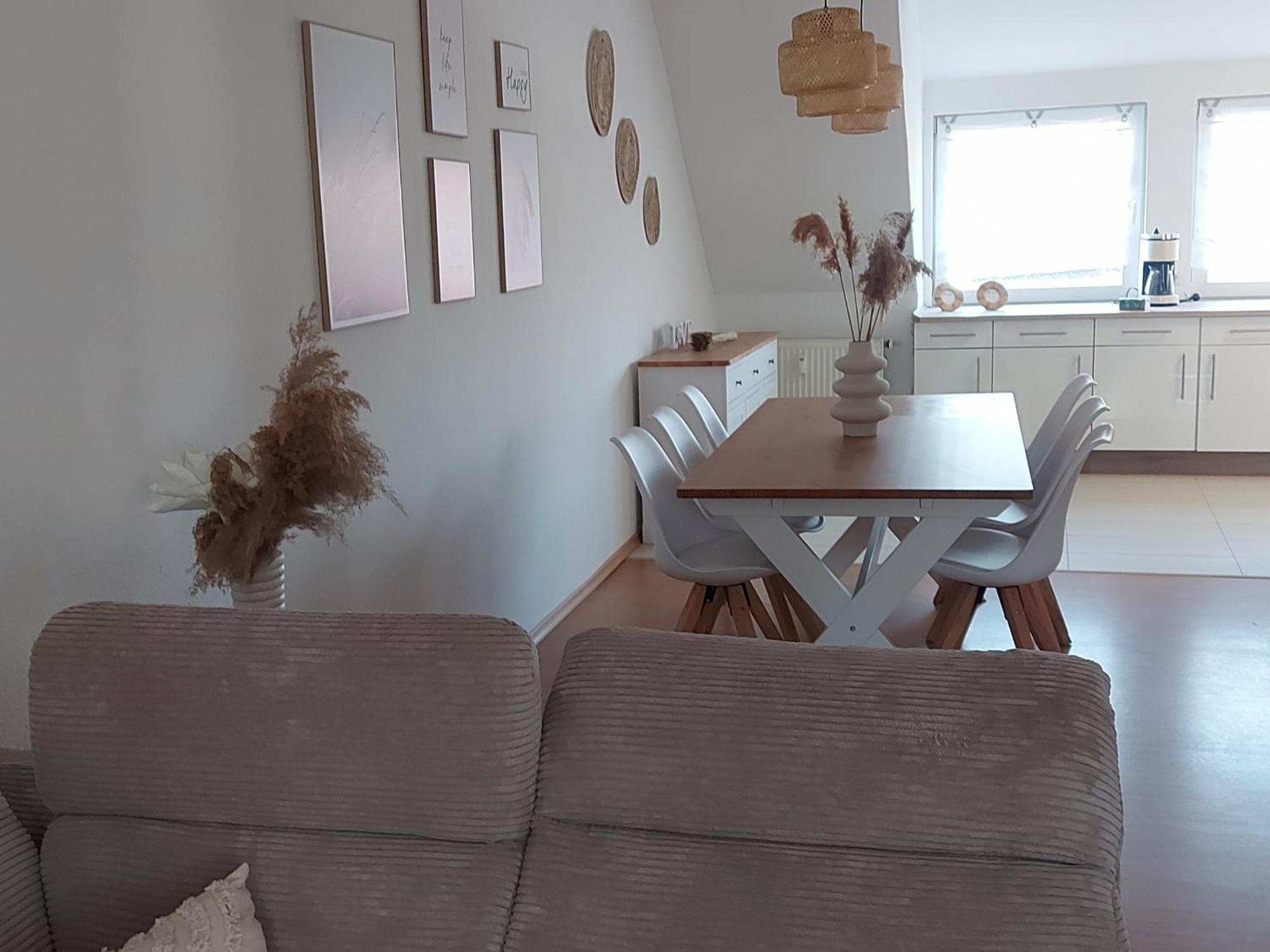 Stilvolle Ferienwohnung Free Parking, Space, Wlan Niestetal 외부 사진